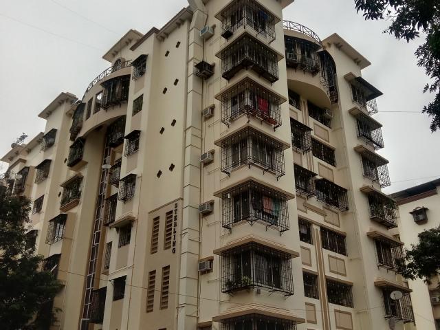 Resale | 1 BHK + Pooja Room 410 Sq.Ft. Apartment in Sterling Avenue