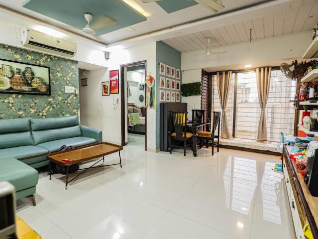 Resale | 1 BHK + Pooja Room 419 Sq.Ft. Apartment in Hiranandani The Walk Castalia