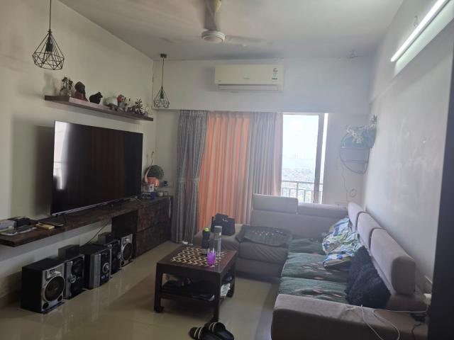 Resale | 1 BHK + Pooja Room 480 Sq.Ft. Apartment in The Wadhwa Solitaire