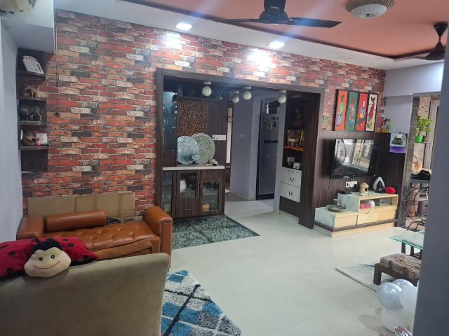 Resale | 1 BHK + Pooja Room 500 Sq.Ft. Apartment in Hiranandani The Walk Castalia