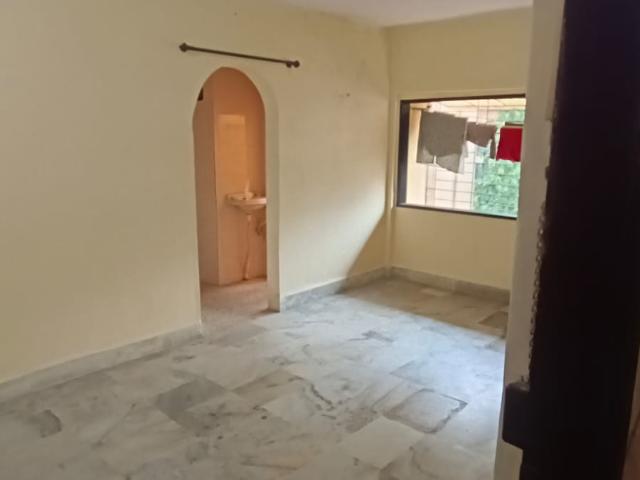 Resale | 1 BHK + Pooja Room 500 Sq.Ft. Apartment in Shruti Park