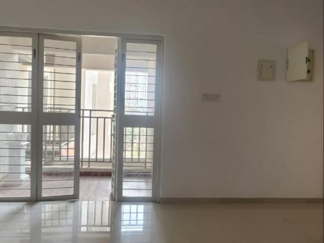 Resale | 1 BHK + Pooja Room 505 Sq.Ft. Apartment in Platinum Park