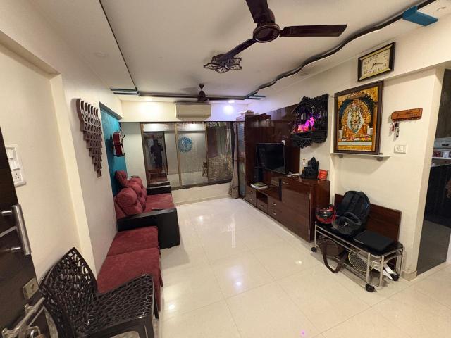 Resale | 1 BHK + Pooja Room 535 Sq.Ft. Apartment in Evershine Millennium Paradise