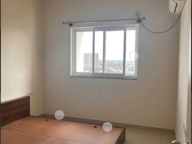 Resale | 1 BHK + Pooja Room 610 Sq.Ft. Apartment in Rohan Upavan