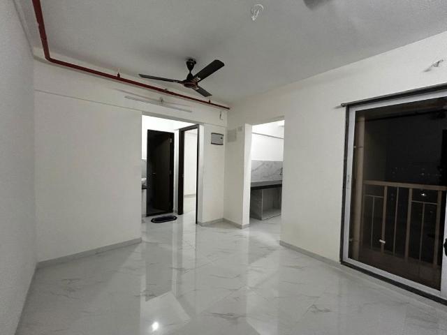 Resale | 1 BHK + Pooja Room 320 Sq.Ft. Apartment in Metropolis Bayside