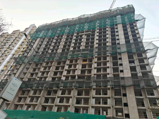 Resale | 1 BHK + Pooja Room 322 Sq.Ft. Apartment in Lodha Crown Kolshet