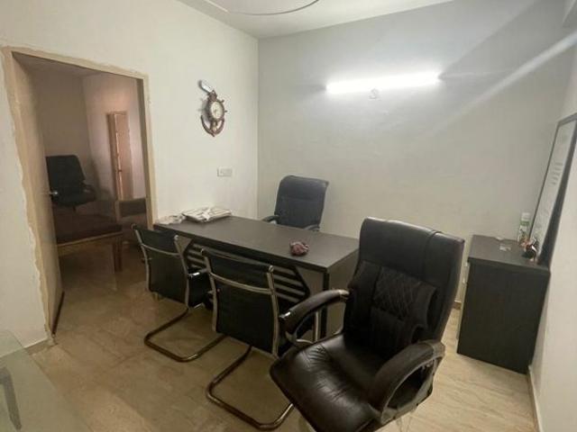 Resale | 1 BHK + Pooja Room 342 Sq.Ft. Apartment in Advitya Plaza