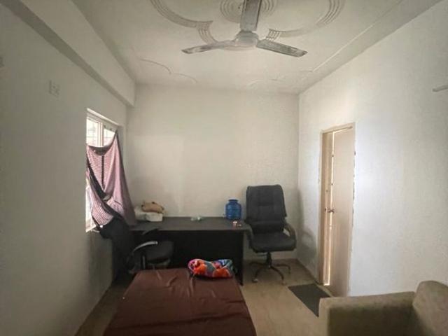 Resale | 1 BHK + Pooja Room 345 Sq.Ft. Apartment in Advitya Plaza