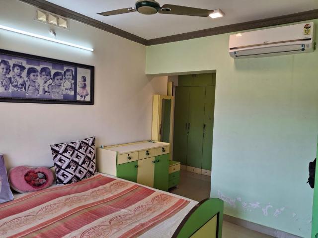 Resale | 1 BHK + Pooja Room,Extra Room 610 Sq.Ft. Apartment in Gundecha Valley of Flowers