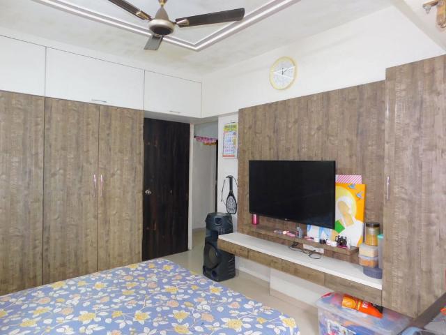 Resale | 1 BHK + Prayer Room 535 Sq.Ft. Apartment in Evershine Millennium Paradise