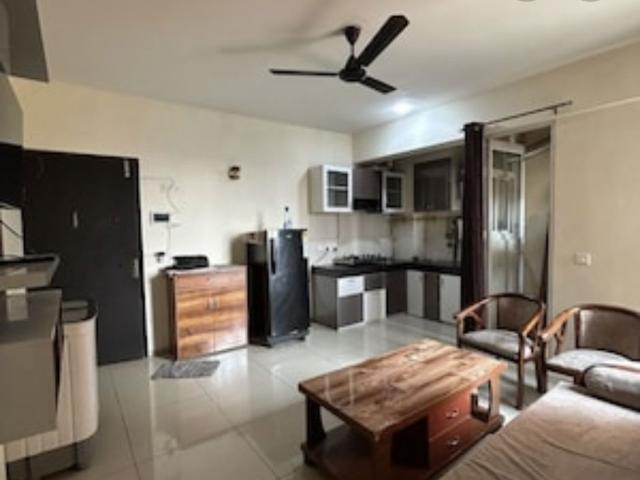 Resale | 1 BHK + Prayer Room 580 Sq.Ft. Apartment in Wave City