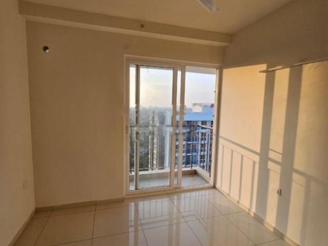 Resale | 1 Rk 432 Sq.Ft. Apartment in Godrej Royale Woods