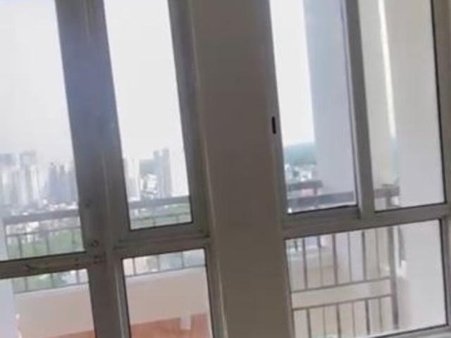 Resale | 1 Rk 600 Sq.Ft. Apartment in Jaypee Kensington Boulevard