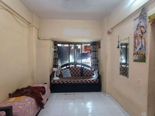 Resale | 1 Rk 210 Sq.Ft. Apartment in Pratap Apartments