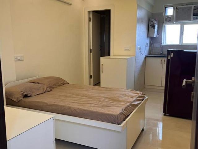 Resale | 1 Rk 210 Sq.Ft. Apartment in Sector 57