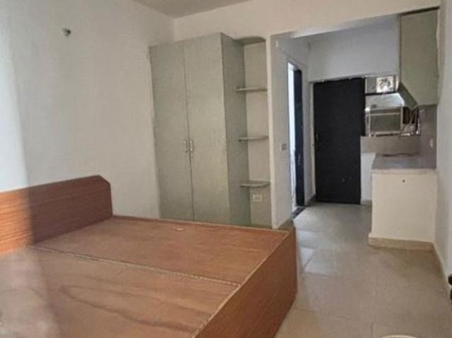 Resale | 1 Rk 220 Sq.Ft. Apartment in Microtek Greenburg