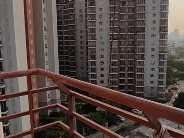 Resale | 1 Rk 225 Sq.Ft. Apartment in Mahindra Aura