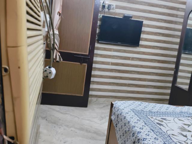 Resale | 1 Rk 250 Sq.Ft. Apartment in Aashirwad Appartment Sect