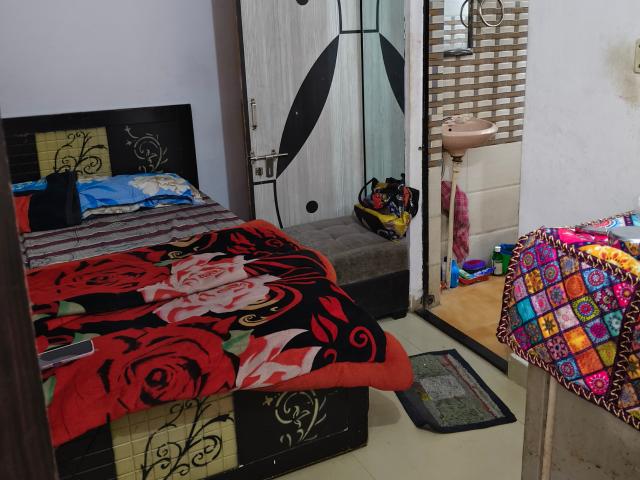 Resale | 1 Rk 250 Sq.Ft. Apartment in Aashirwad Appartment Sect