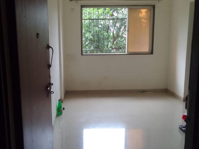 Resale | 1 Rk 305 Sq.Ft. Apartment in Panvelkar Utsav Phase 1