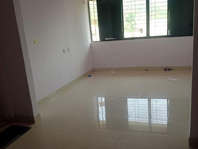 Resale | 1 Rk + 385 Sq.Ft. Apartment in Royal Palms