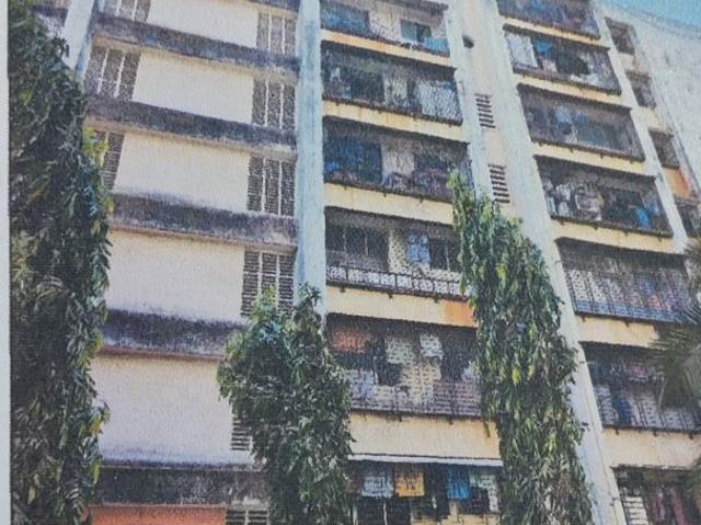 Resale | 225 Sq.Ft. Apartment in Santacruz East