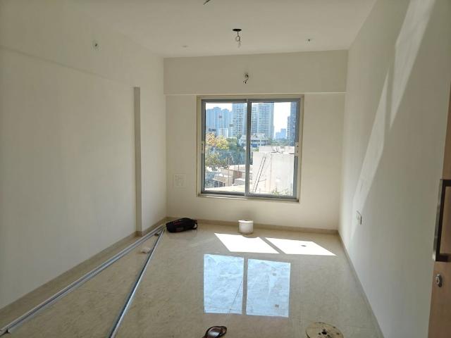 Resale | 2.5 BHK 670 Sq.Ft. Apartment in Prestige Piramal CHS
