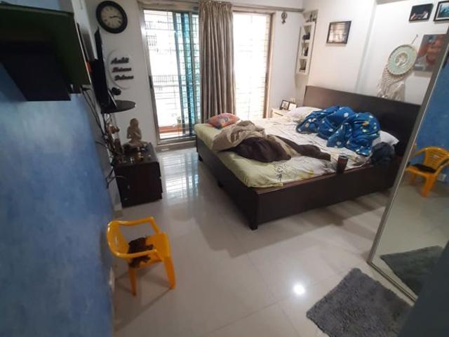 Resale | 2.5 BHK 800 Sq.Ft. Apartment in Khar West