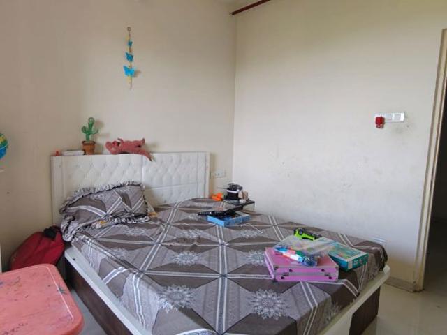 Resale | 2.5 BHK 811 Sq.Ft. Apartment in Vijay Orovia