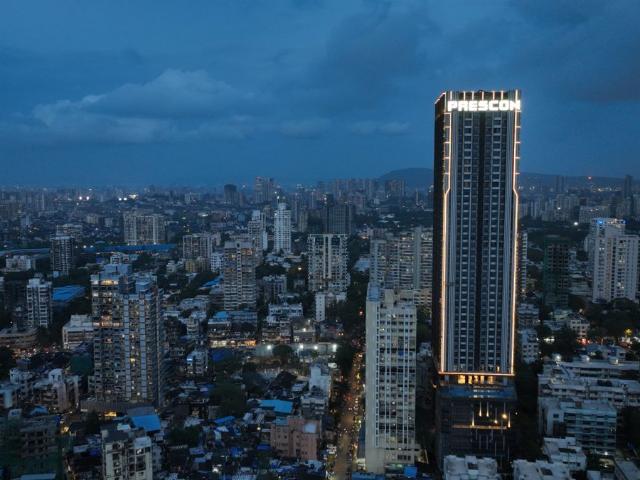 Resale | 2.5 BHK 820 Sq.Ft. Apartment in Prescon Midtown Bay