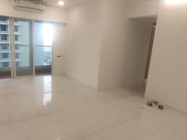 Resale | 2.5 BHK + 907 Sq.Ft. Apartment in Ekta Tripolis