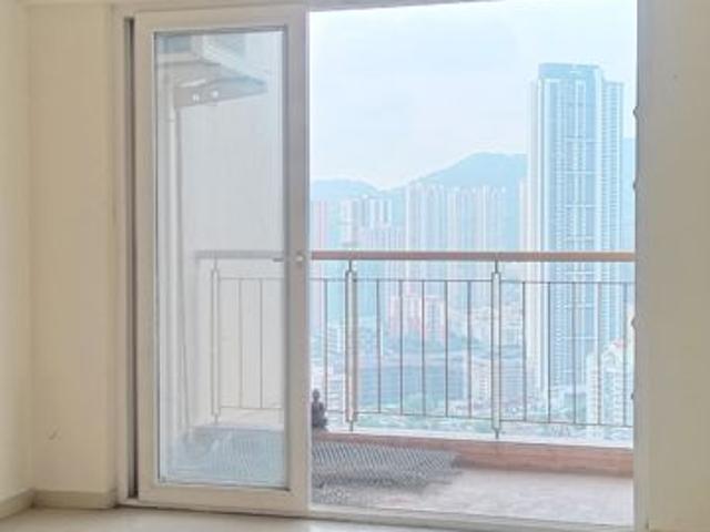 Resale | 2.5 BHK + 925 Sq.Ft. Apartment in Runwal Greens