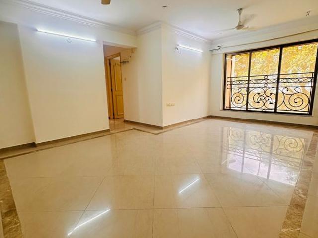Resale | 2.5 BHK 950 Sq.Ft. Apartment in Chembur