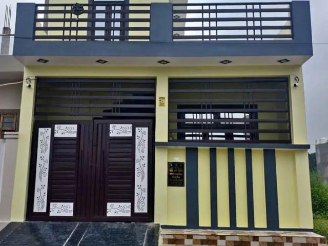Resale | 2.5 BHK + 1000 Sq.Ft. Independent House in Gomti Nagar