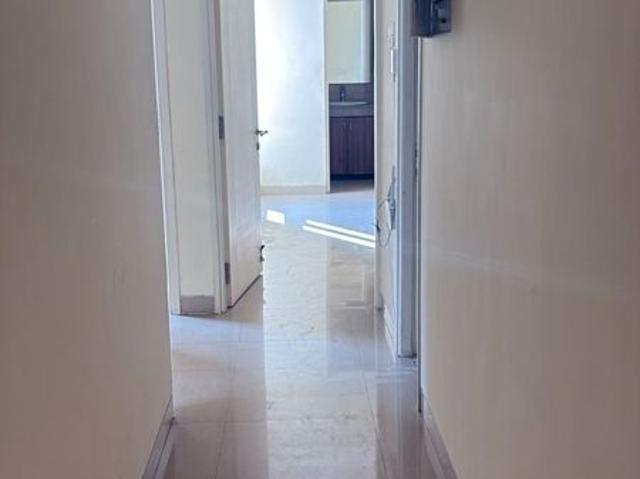 Resale | 2.5 BHK + 1020 Sq.Ft. Apartment in Emaar Emerald Estate