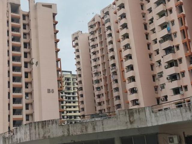 Resale | 2.5 BHK + 1133 Sq.Ft. Apartment in SRS Royal Hills
