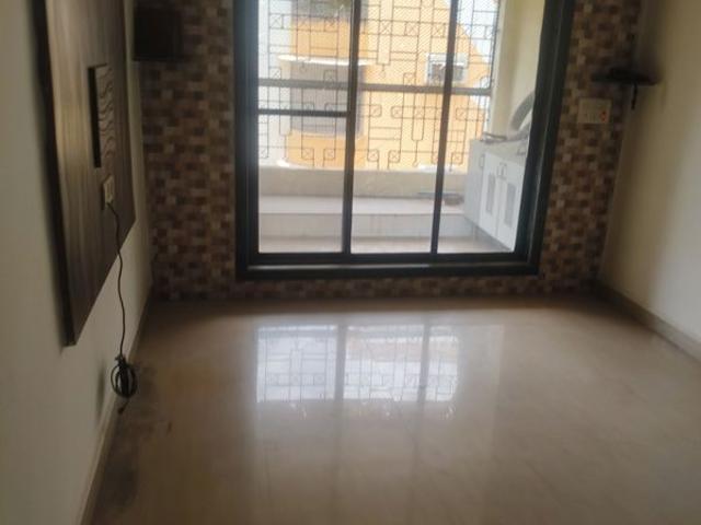 Resale | 2.5 BHK 1150 Sq.Ft. Apartment in Wadhwa Meadows