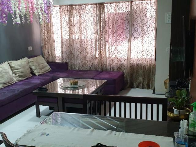 Resale | 2.5 BHK + 1150 Sq.Ft. Apartment in Chawla Complex