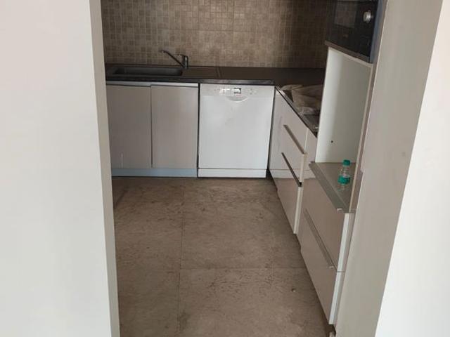 Resale | 2.5 BHK + 1150 Sq.Ft. Apartment in Supertech Cape Town