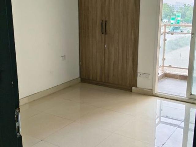 Resale | 2.5 BHK + 1165 Sq.Ft. Apartment in Samridhi Luxuriya Avenue