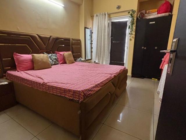 Resale | 2.5 BHK 1202 Sq.Ft. Apartment in Gulshan Vivante