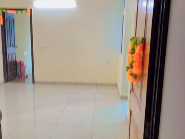 Resale | 2.5 BHK + 1210 Sq.Ft. Apartment in Bluemoon Central