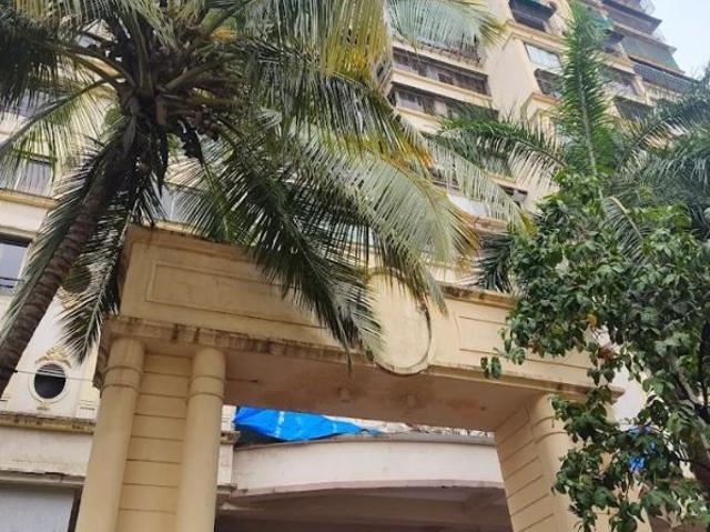 Resale | 2.5 BHK 1250 Sq.Ft. Apartment in Vastu Shilp Tardeo