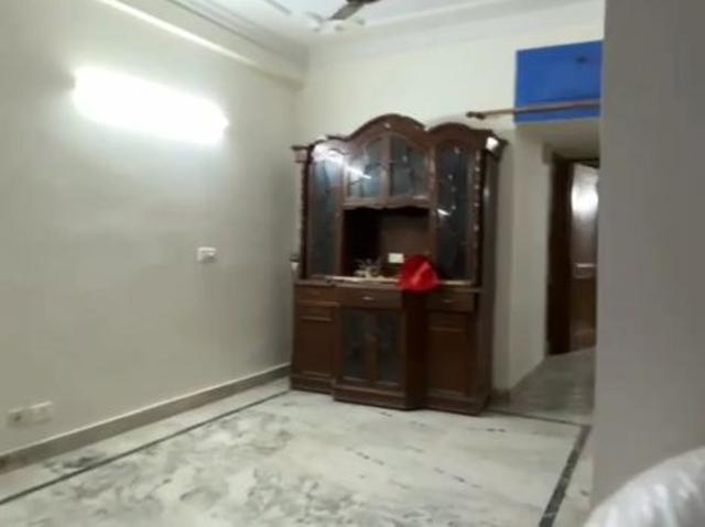 Resale | 2.5 BHK + 1250 Sq.Ft. Apartment in Vijaya Apartments