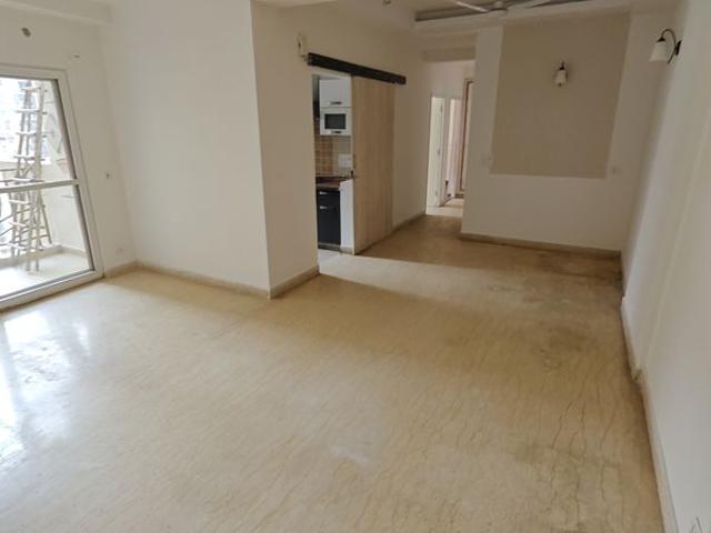 Resale | 2.5 BHK + 1250 Sq.Ft. Apartment in Mahagun Moderne