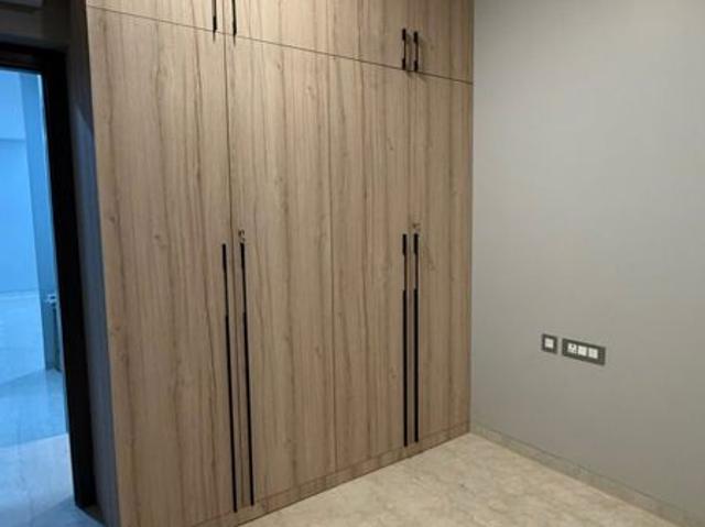 Resale | 2.5 BHK 1280 Sq.Ft. Apartment in Evershine Crown