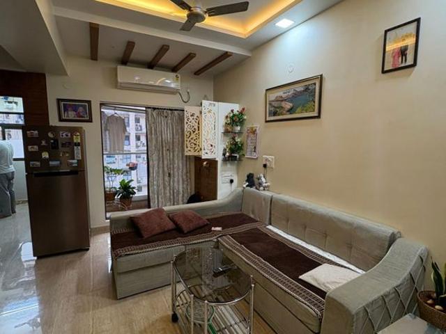 Resale | 2.5 BHK 1280 Sq.Ft. Apartment in Raheja Serenity