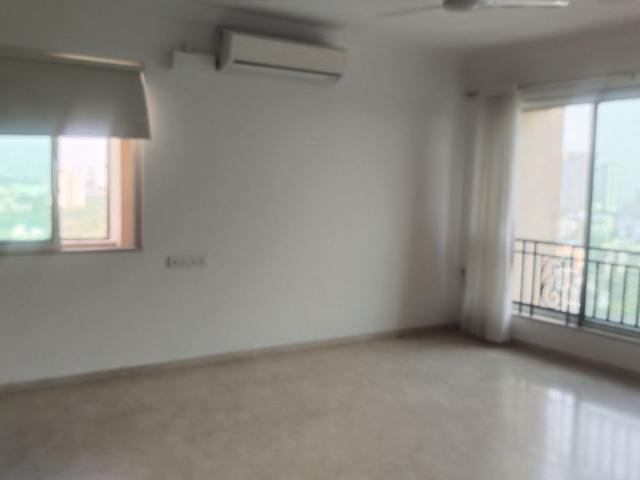 Resale | 2.5 BHK 1350 Sq.Ft. Apartment in Lake Primrose