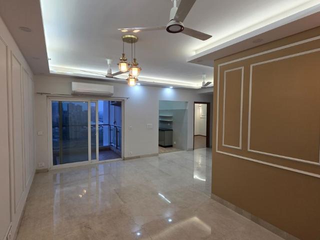 Resale | 2.5 BHK + 1350 Sq.Ft. Apartment in Shree Vardhman Victoria
