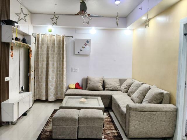 Resale | 2.5 BHK + 1412 Sq.Ft. Apartment in Apex The Florus